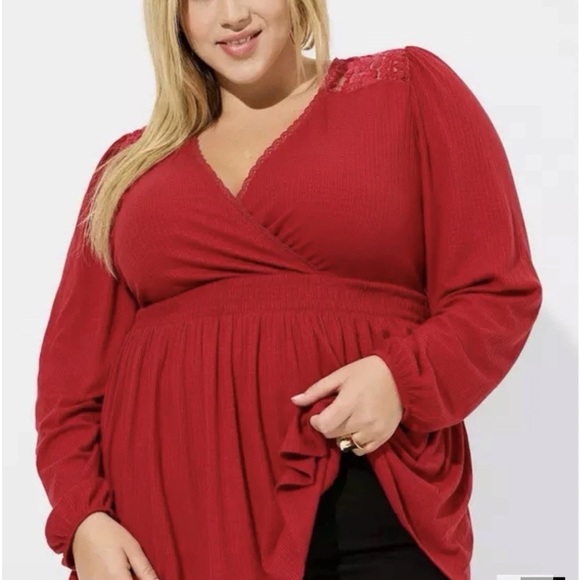 Torrid Tops - Torrid Texture Jersey Lace Yoke Surplice Long Sleeve Babydoll Top. Size 3. NWT.
